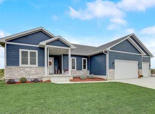 620 E Clancy St, Jefferson, WI 53549