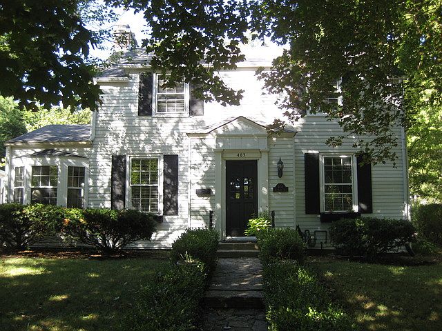 1st image of 403 2nd Ave