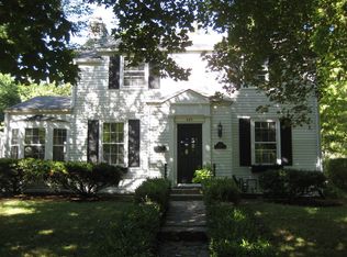 403 2nd Ave, Libertyville, IL