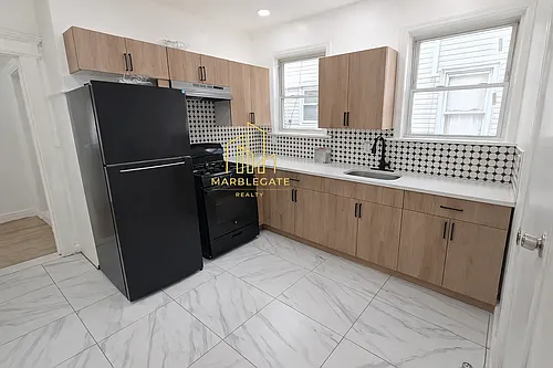 878 S 19th St #11 Photo 1