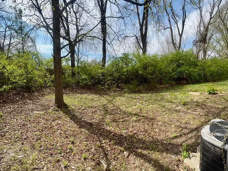 1308 Red River Dr — Photo 21