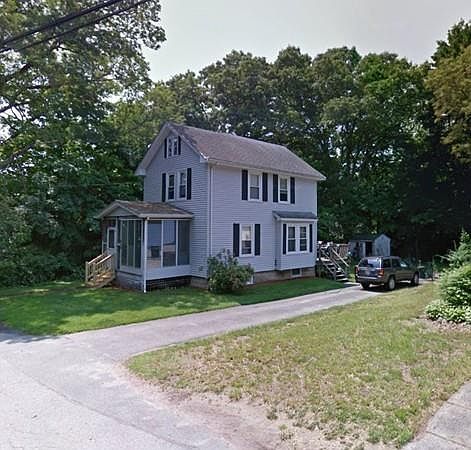 2nd image of 456 Center St