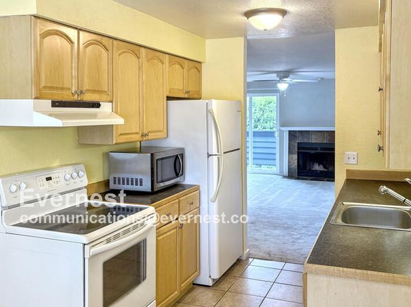 332 Healy Ave S APT 6