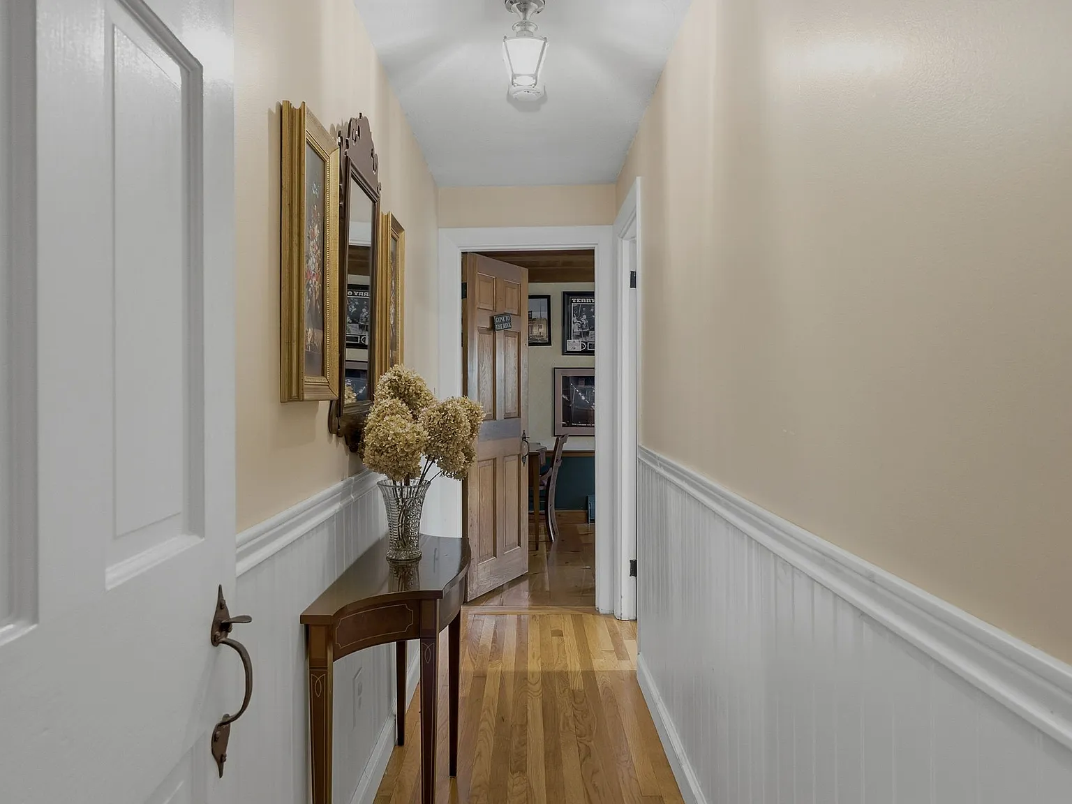 4 bed, 2503 sqft, $4,800 — Photo 3