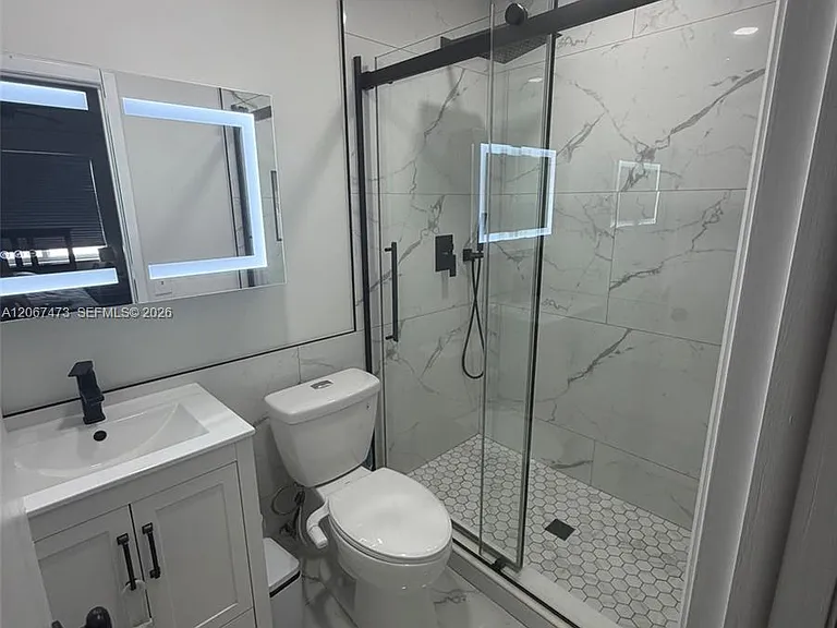 128 Riviera Cir #128 — Photo 19