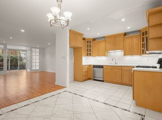 432 N Palm Dr, Beverly Hills, CA 90210