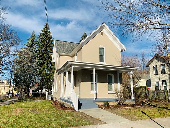 3rd image of 1404 Buffalo Ave NE