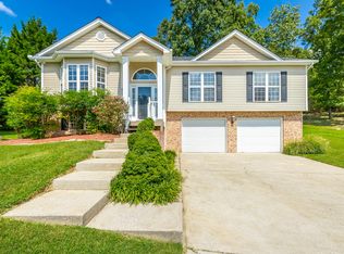 8172 Zoe Dr, Ooltewah, TN 37363