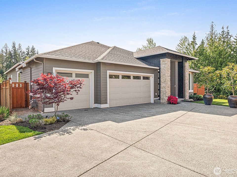 1st image of 14720 199th Avenue E