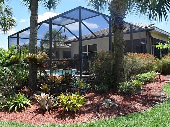 3rd image of 10680 Camarelle Cir