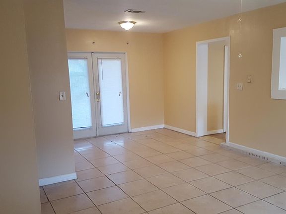 4th image of 7006 Baywood Dr