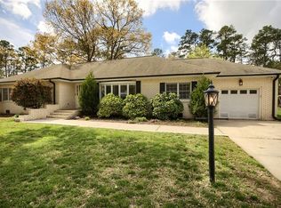 14 Wilson Dr, Poquoson, VA 23662