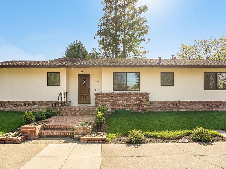1st image of 220 Ely Pl