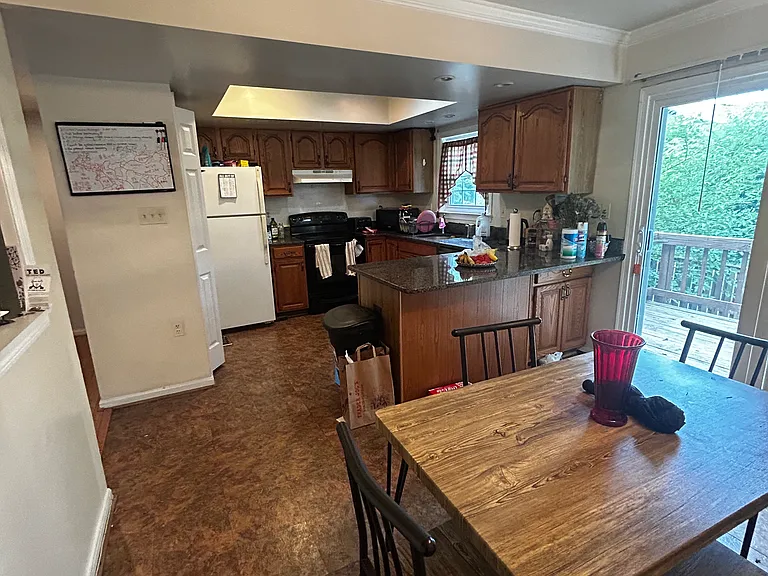 9612 Blake Ln — Photo 40