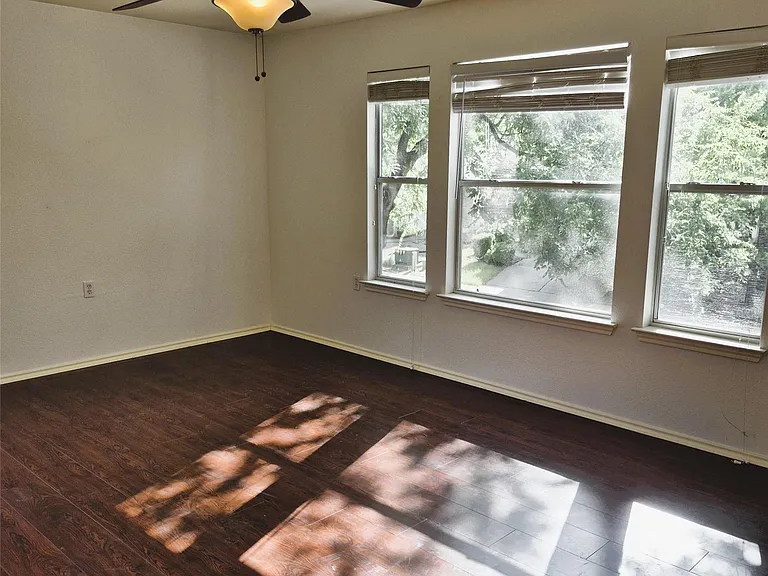 1139 Emmitt Run — Photo 16