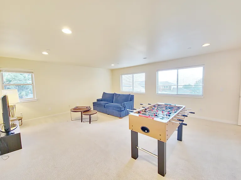 16609 NE 47th St — Photo 22