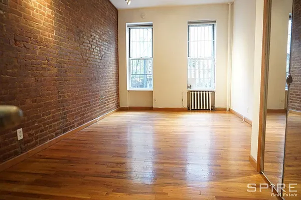 Rented by Spire Group | media 10