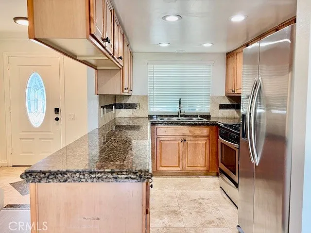 2558 Orange Ave #G — Photo 15