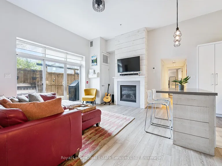 459 Kerr St #106 — Photo 4