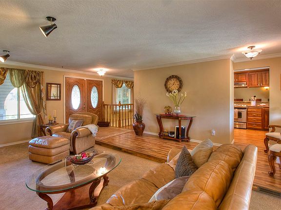 2nd image of 4125 S Driftwood Dr