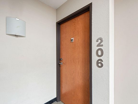 4th image of 1725 Dellwood Ave APT 206