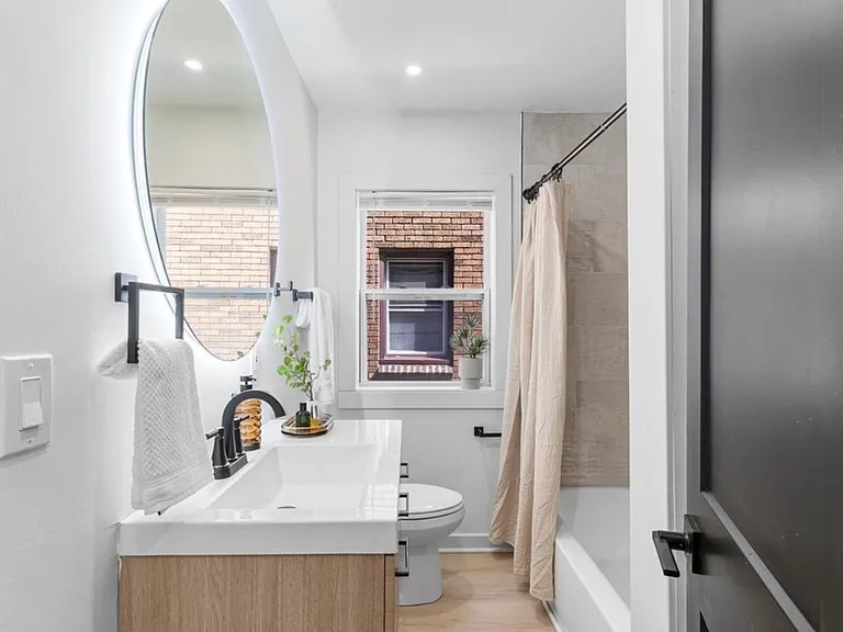 17126 Roselawn St — Photo 15