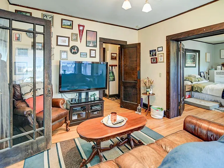 416 Castle Pl — Photo 18