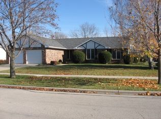 502 Crestview Ln, De Pere, WI 54115