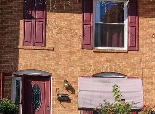 15 Sandy Ct, Newark, DE 19702