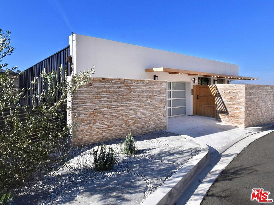 www.zillow.com