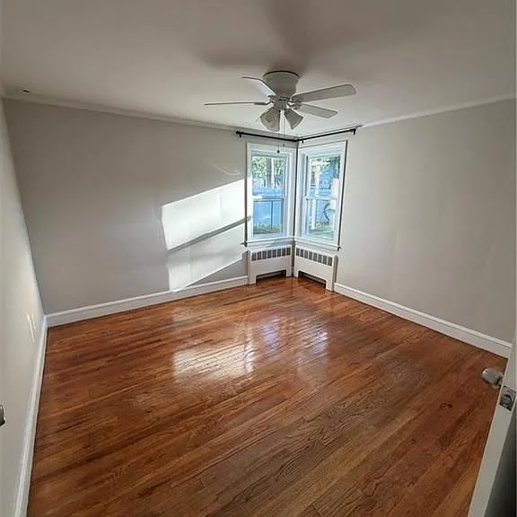 135 Park View Ave — Photo 9