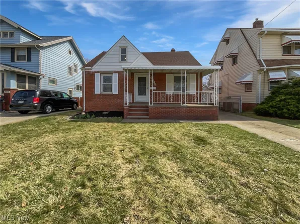 4033 W 158th St, Cleveland, OH 44135
