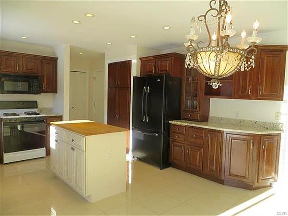 4th image of 3314 Cherrywood Ct