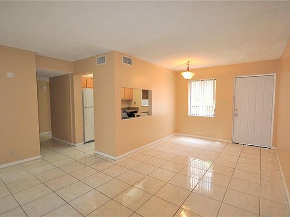 2nd image of 1950 N Congress Ave APT 203