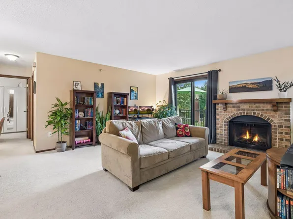 1015 Rae Dr APT 8, Richfield, MN 55423
