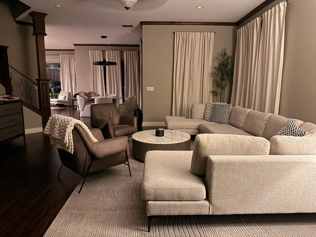 6 bed, 4119 sqft, $7,500 — Photo 2