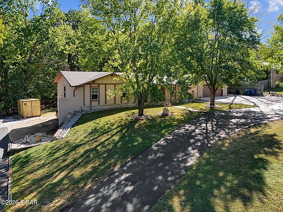 4th image of 151 Valleyview Dr