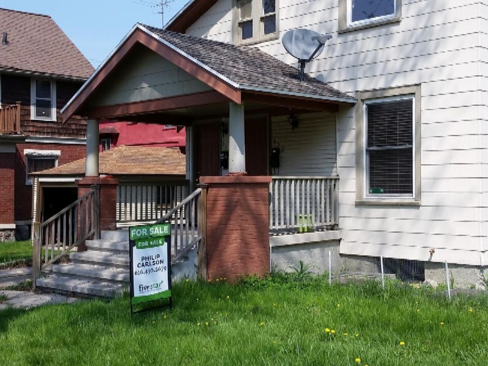 2nd image of 610 Ethel Ave SE #612