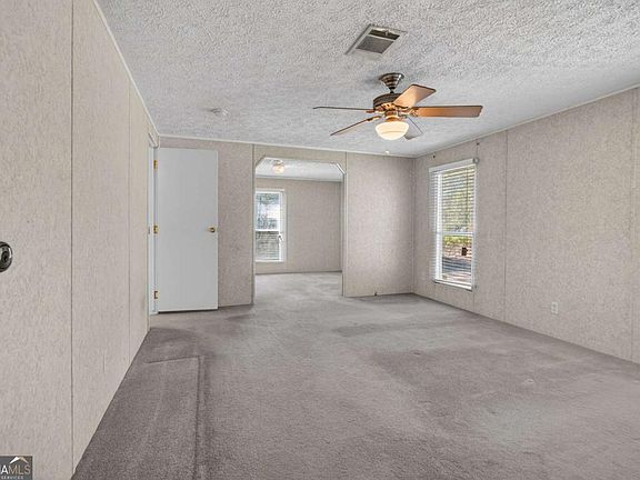 3rd image of 4156 Smiley Rd NE