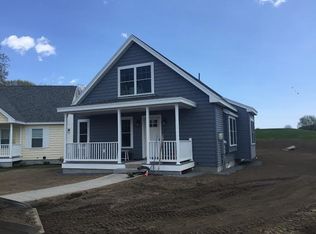 31 Lacosta Dr, Old Orchard Beach, ME 04064