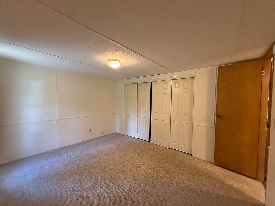 10th image of 1086 Chicago Rd