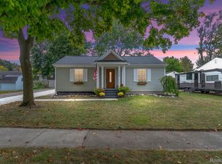 1210 Mildred St, Flushing, MI 48433