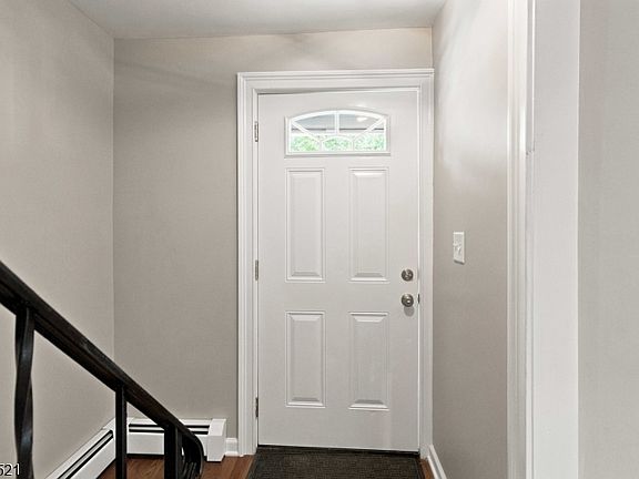 4th image of 50 Madison St