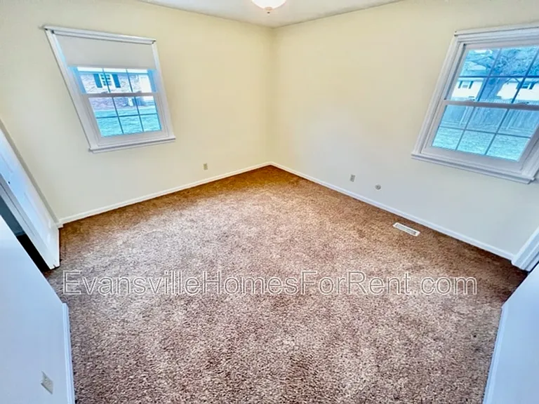 4210 Keck Ave — Photo 12