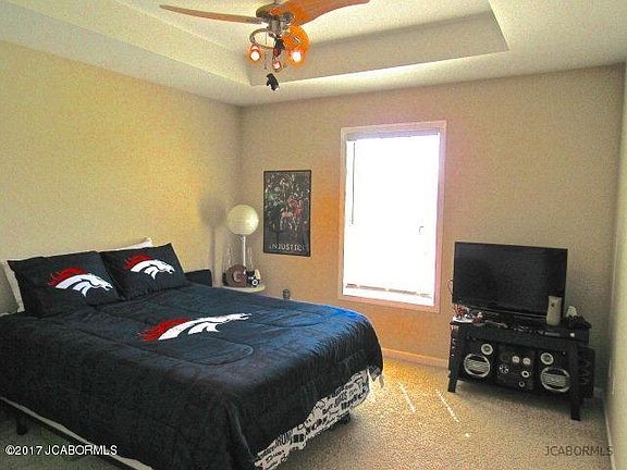 3rd image of 4035 Newcastle Ct
