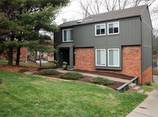 2437 Southvue Dr, Pittsburgh, PA 15241