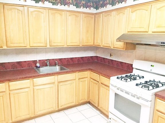 2nd image of 8667 26th Ave #3