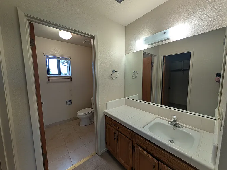 1008 Duffin Dr — Photo 12