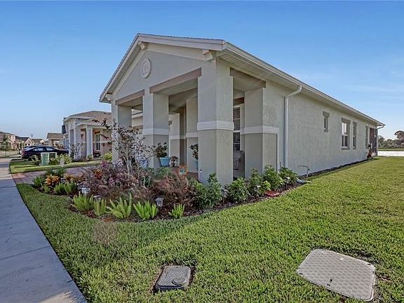4th image of 2741 Greenlands St