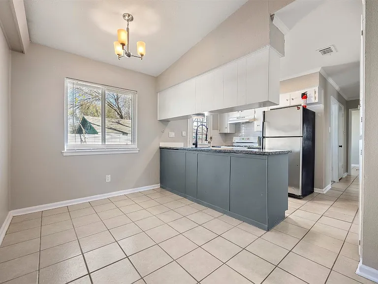 106 Oertli Ln #B — Photo 16